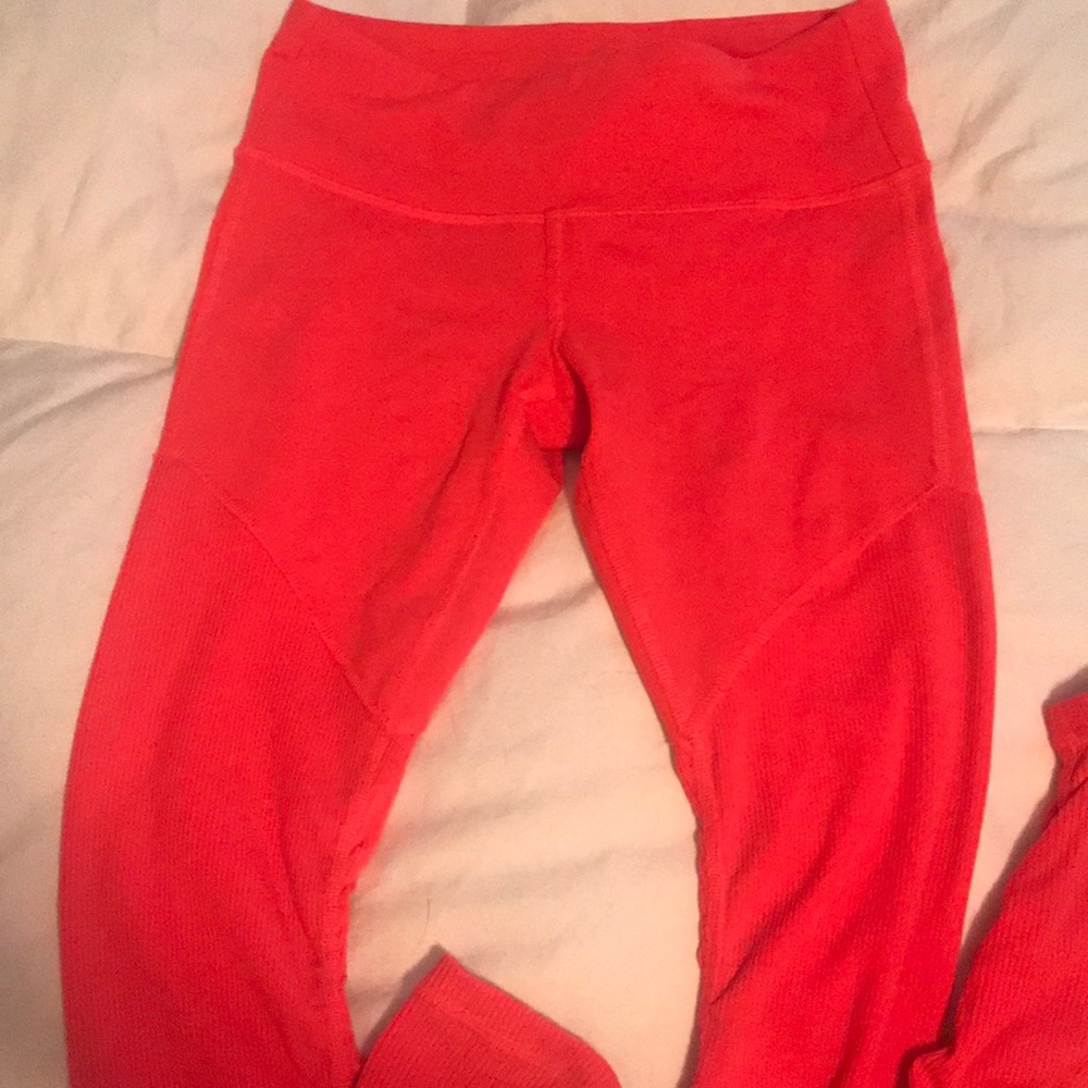 Alo goddess leggings. Hot pink.